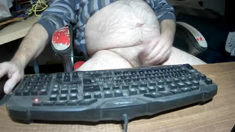 jeff_401962 online show from June 14, 9:00 am