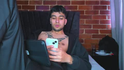 jei online show from November 23, 1:20 pm