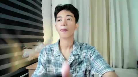 JELicious online show from May 10, 7:04 am