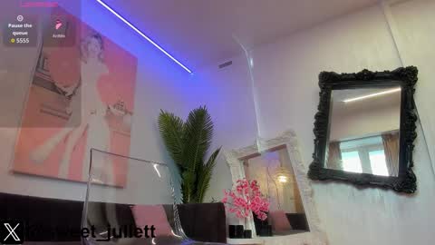 jelly__beanss online show from November 3, 7:42 am