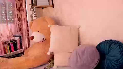 Jelly  online show from September 11, 8:10 pm