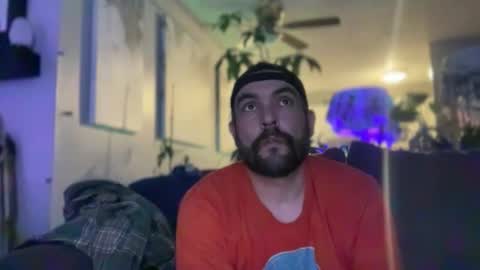 Guy Jones online show from December 17, 7:48 am