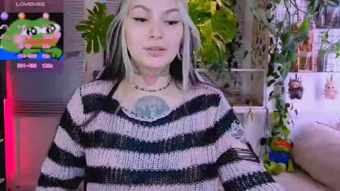 Snapshot of jelyaa chatting on October 23, 1:23 pm Jelya online show from October 23, 1:23 pm
