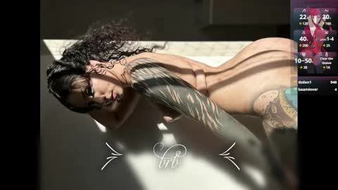 jen online show from February 5, 9:36 am