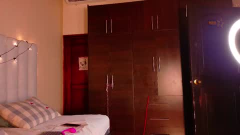 Jena  online show from December 2, 7:56 pm