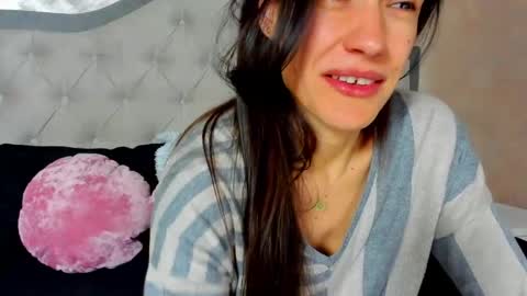 JennaMyers online show from April 14, 7:17 pm