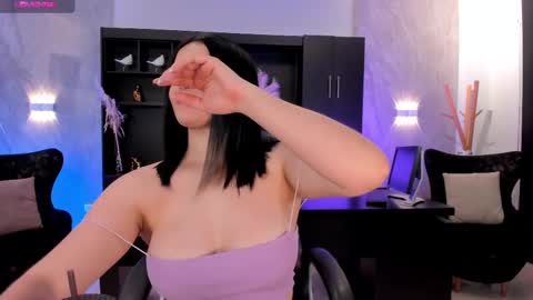 Jenna Olson  online show from March 10, 9:40 pm