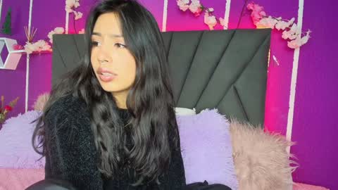 Jenner online show from December 5, 10:06 am