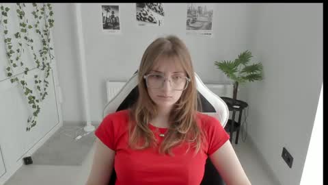 Karla online show from May 20, 12:00 pm