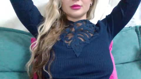 Snapshot of jennifer838 chatting on December 7, 8:00 pm Jennifer online show from December 7, 8:00 pm