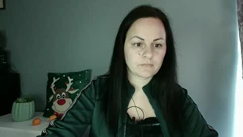 Jennifer online show from January 17, 11:59 am