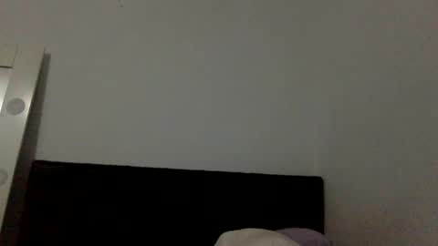 Jenn 3 online show from December 14, 11:05 am