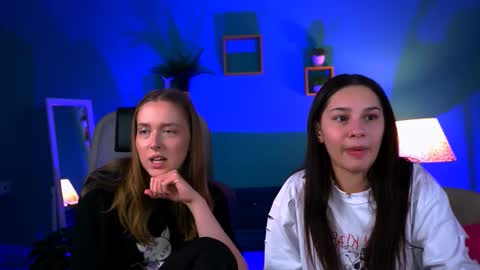 Snapshot of jennifergraces chatting on September 16, 12:45 am Jennifer online show from September 16, 12:45 am