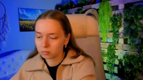 Snapshot of jennifergraces chatting on October 7, 9:49 am Jennifer online show from October 7, 9:49 am