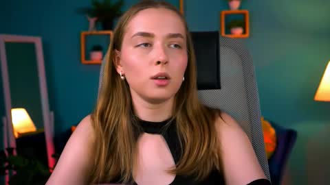 Snapshot of jennifergraces chatting on September 19, 9:40 pm Jennifer online show from September 19, 9:40 pm