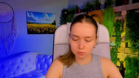 Snapshot of jennifergraces chatting on October 21, 10:09 am Jennifer online show from October 21, 10:09 am