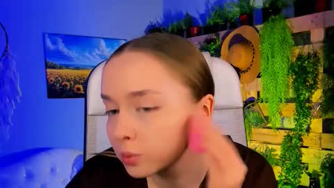 Snapshot of jennifergraces chatting on October 14, 3:04 pm Jennifer online show from October 14, 3:04 pm