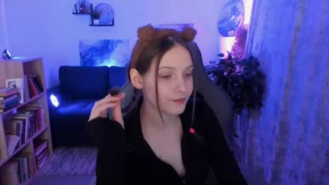 jenniferkiim online show from February 23, 11:23 am