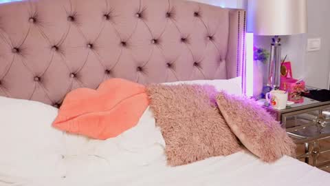 JenniferLovveX online show from April 9, 4:49 am