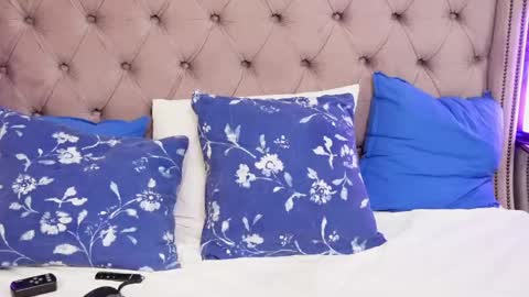JenniferLovveX online show from May 16, 10:36 am