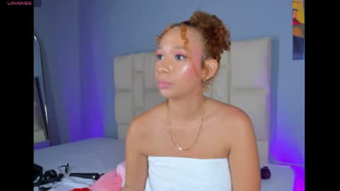 jenny__lawrence online show from April 11, 7:45 am