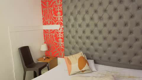 jenny_towers online show from September 11, 1:34 pm