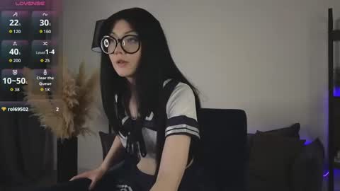 Jenny online show from June 17, 9:20 pm