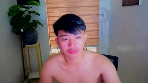 jeppie online show from December 5, 2:11 am