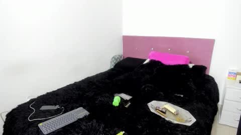 Jeremy  Nikole online show from September 25, 7:59 am