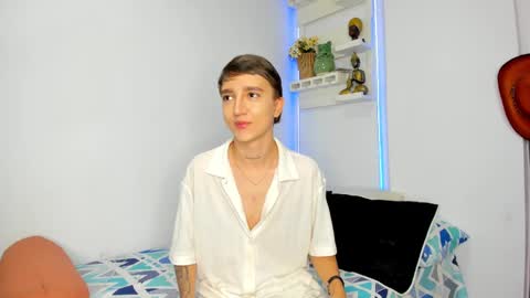 Snapshot of jeremy_salvatore_ chatting on October 1, 2:49 pm jero independent model online show from October 1, 2:49 pm