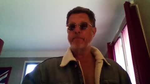 jerflor online show from March 18, 2:34 pm