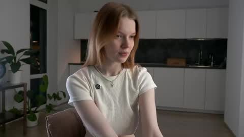 Molly online show from November 16, 3:36 pm