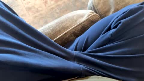 Snapshot of jerswill chatting on February 17, 6:06 pm Jeremys room chill and puff one enjoy online show from February 17, 6:06 pm