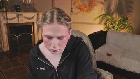 jes_solar online show from May 10, 10:38 pm