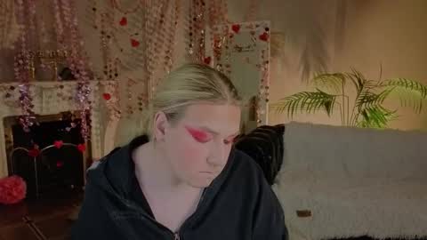 jes_solar online show from February 14, 9:50 pm