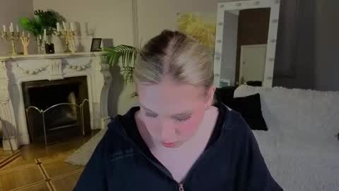 Snapshot of jes_solar chatting on September 17, 3:04 pm jes_solar online show from September 17, 3:04 pm
