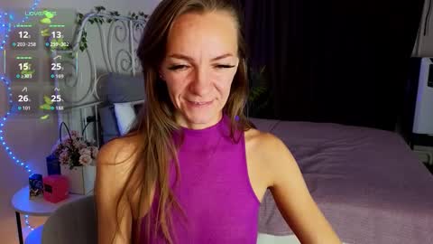Snapshot of jesica_moon_peachy chatting on October 3, 2:10 am jesica_moon_peachy online show from October 3, 2:10 am