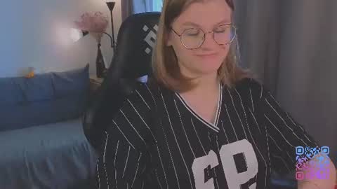  JessieVibes online show from June 20, 2:34 pm