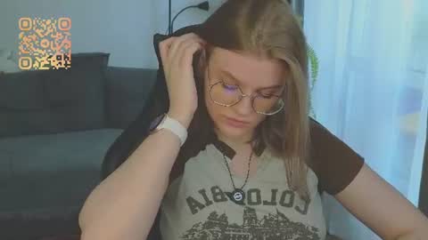  JessieVibes online show from July 18, 2:08 pm