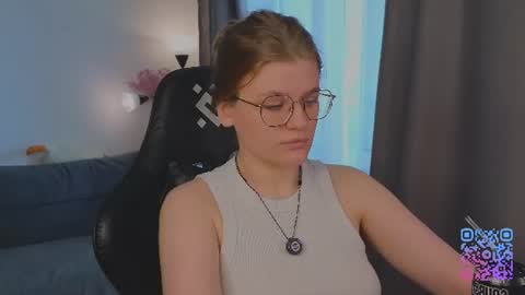  JessieVibes online show from June 16, 2:21 pm