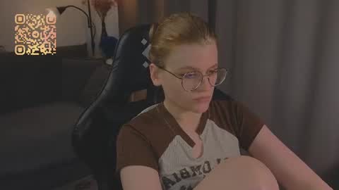  JessieVibes online show from July 26, 2:47 pm