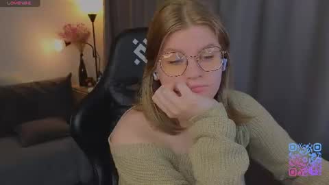  JessieVibes online show from June 13, 2:05 pm