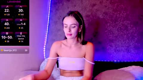 Jess online show from June 25, 7:24 am
