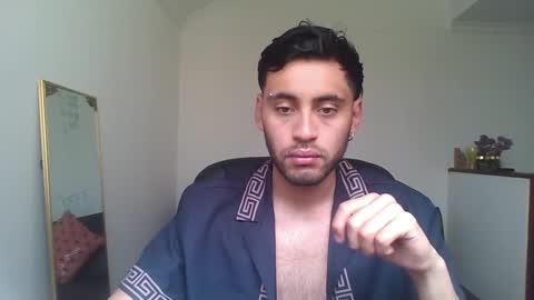 Snapshot of jessepickman chatting on December 18, 5:42 pm Angel  Demon online show from December 18, 5:42 pm
