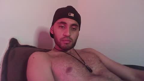 Snapshot of jessepickman chatting on December 29, 6:35 am Angel  Demon online show from December 29, 6:35 am