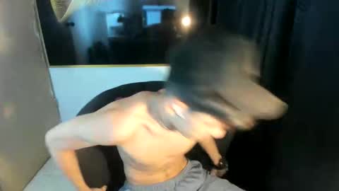 jesshot_bigcock online show from June 11, 6:00 am