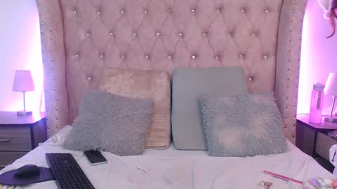 Jessica  online show from March 6, 8:16 pm