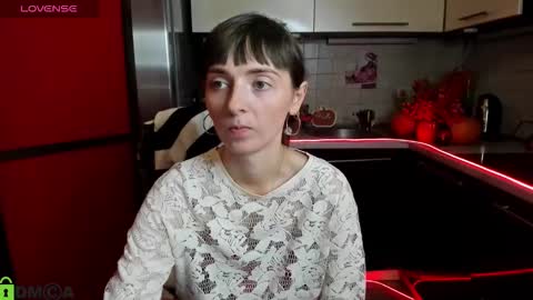 jessicaforris online show from November 15, 9:00 am