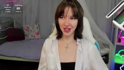 jessiefrost online show from November 15, 12:01 am