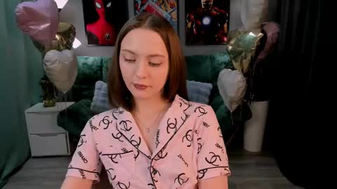 JesssWalker online show from March 18, 6:47 pm